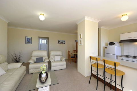 Bay Village Unit 10 Shoal Bay - Broome Tourism 5