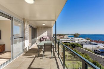 Ronald Avenue Sundeck Unit 08 51 - Holiday Melbourne 6