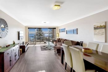Ronald Avenue Sundeck Unit 08 51 - Holiday Melbourne 3