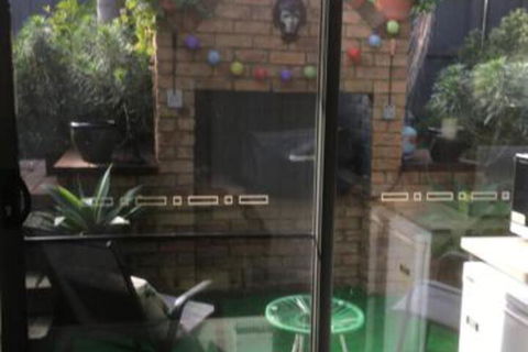 Brydon House Garden Studio - Carnarvon Accommodation 2