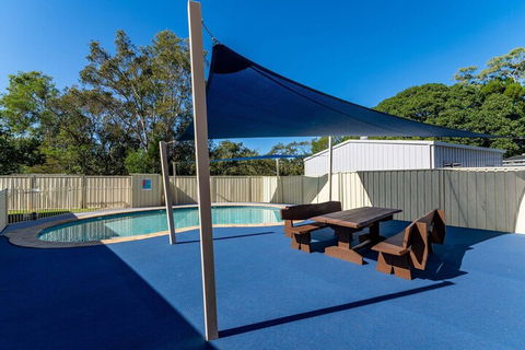 WaterviewsPool Wifi Its All Here ! Welsby Pde Bongaree - Wagga Wagga Accommodation 7