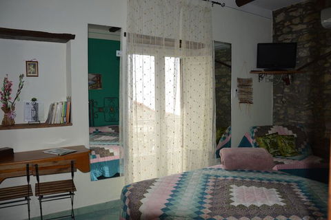 Woollamia Village Retreat - Yamba Accommodation 4