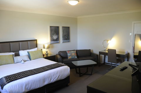 Riverside Oaks Golf Resort - Victoria Tourism 5