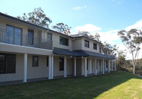 Riverside Oaks Golf Resort - Victoria Tourism 1