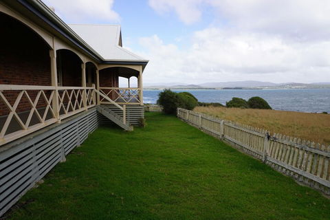 Low Head Pilot Station - Casino Accommodation 3