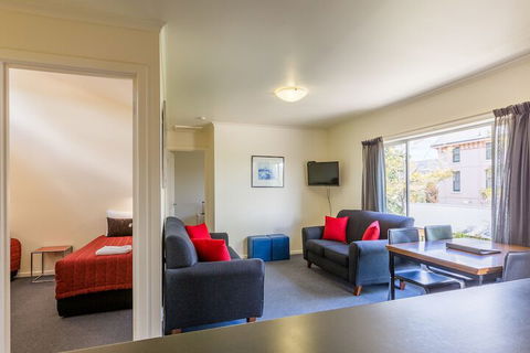 Graham Apartments - Accommodation Nelson Bay 6