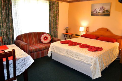 Palms Bed & Breakfast - Whitsundays Tourism 3