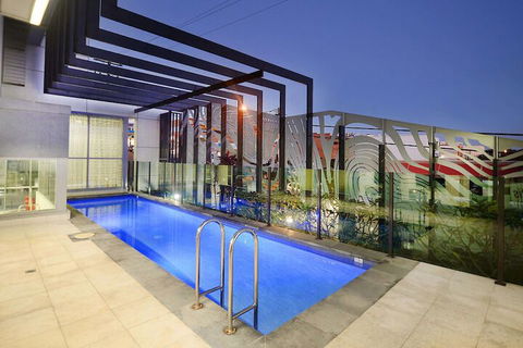Oaks Gladstone Grand Hotel - Tweed Heads Accommodation 3