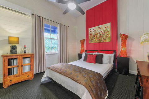 One Thornbury Boutique B & B - Whitsundays Tourism 3