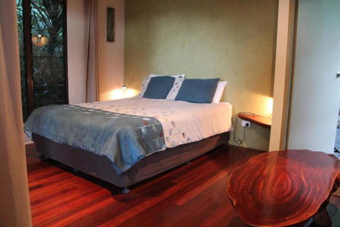 Sanctuary Retreat - Mackay Tourism 5