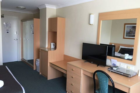 The Redleaf - WA Accommodation 7