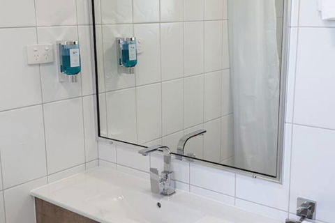 Sail Inn Motel - Accommodation Asia 4