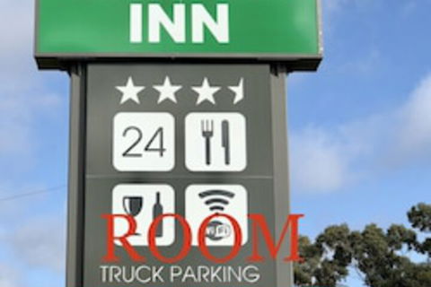 Golfview Motor Inn - Sunshine Coast Guide 0