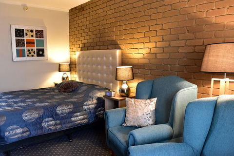 Strzelecki Motor Lodge - Tourism Canberra 2
