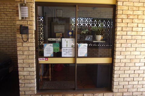Bridge Street Motor Inn - Kawana Tourism 3