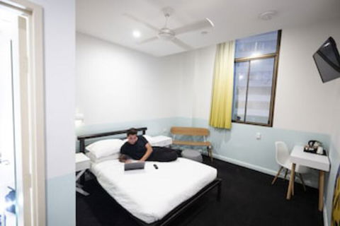 Sydney Central YHA - Hostel - Accommodation Yamba 0