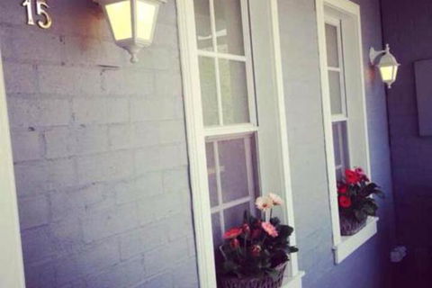 4 Ensuite Chelsea Villa CBD Airport - Accommodation Yamba 3