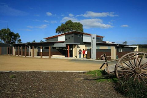 Swansea Backpackers - Hervey Bay Accommodation 0