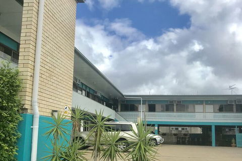 Tropical Gateway Motor Inn - Accommodation Yamba 2