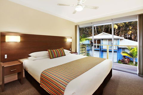 Flynns On Surf Beach Villas - Yamba Accommodation 6
