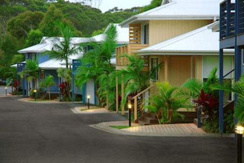 Flynns On Surf Beach Villas - Yamba Accommodation 0