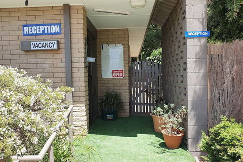 Allamar Motor Inn Motel - Mackay Tourism 6