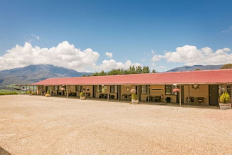 Allamar Motor Inn Motel - Mackay Tourism 0