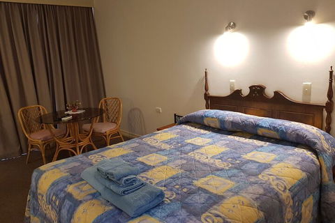 Cobb Inlander Motel - Wagga Wagga Accommodation 7