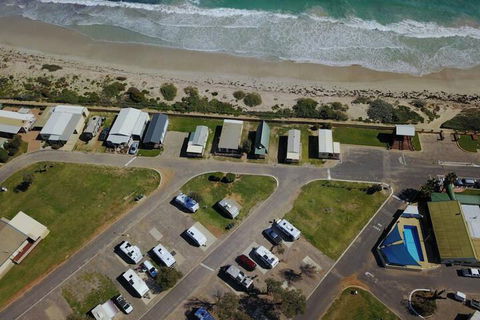 Sunset Beach Holiday Park - Timeshare Accommodation 3