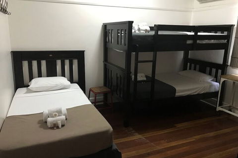 The Irish Village - Accommodation Australia 7