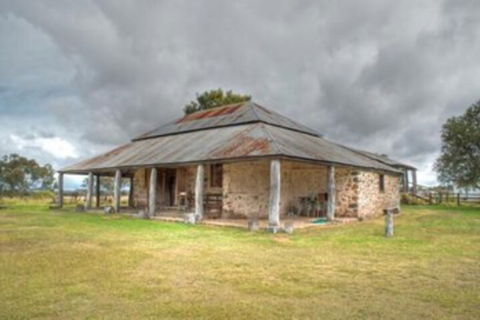 The Irish Village - Accommodation Australia 2