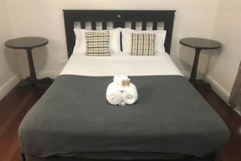The Irish Village - Accommodation Australia 0