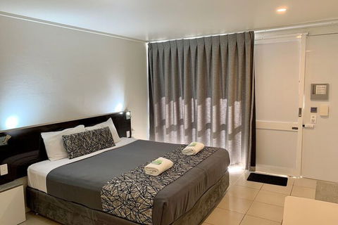 Surf Beach Motel Coffs - Townsville Tourism 4