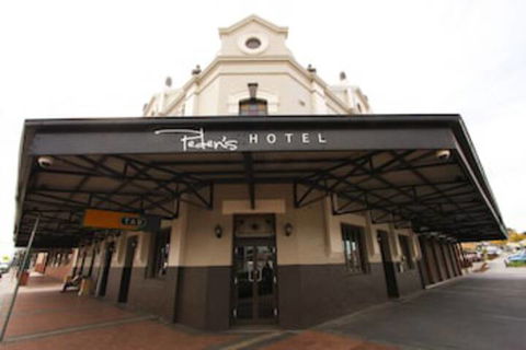 Peden's Hotel - Holiday Melbourne 0