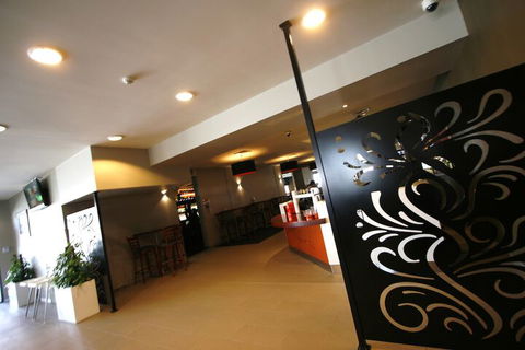 Peden's Hotel - Holiday Melbourne 1