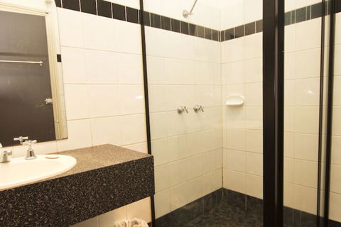 Peden's Hotel - Holiday Melbourne 3
