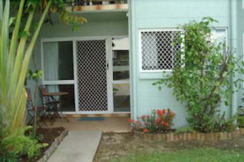 Coral Reef Apartments - Accommodation Find 2