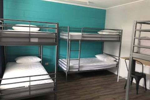 Reef Backpackers - Timeshare Accommodation 0