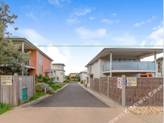 Fabulous Townhouse At The Famous Smiths Beach - thumb 4