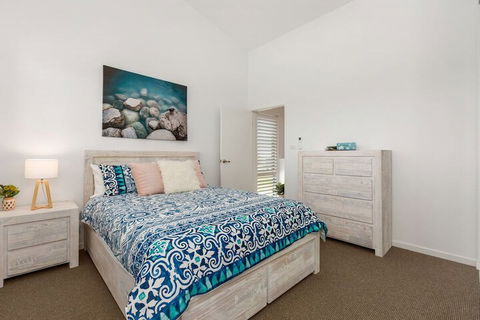 Beach Haven On The Beach - Whitsundays Tourism 3
