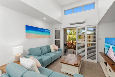 Beach Haven On The Beach - Whitsundays Tourism 5