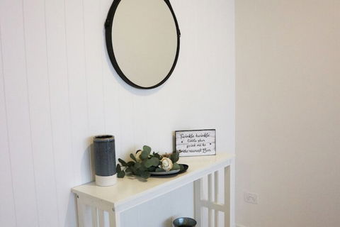 Chic Brisbane Living - Accommodation Newcastle 4