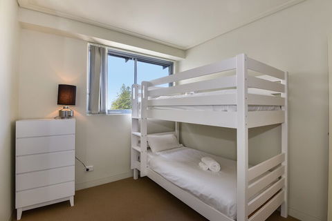 Coast Luxury Apartment 32 - Accommodation Newcastle 2
