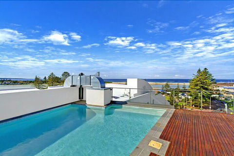 Coast Luxury Apartment 26 - Accommodation Newcastle 1