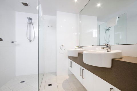 Fairshore 12 - Accommodation Hamilton Island 5