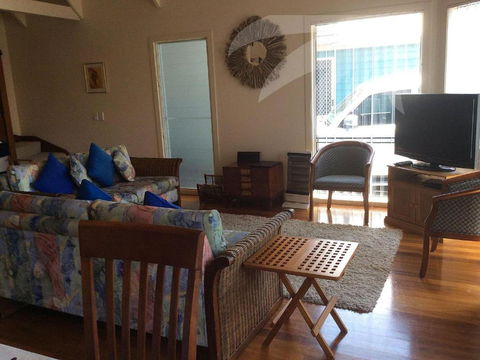 Affordable Twin Peaks 2 - Accommodation Australia 2