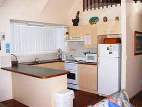 Affordable Twin Peaks 2 - Accommodation Australia 6