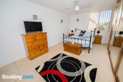 Thurlow 13 / 2 - Accommodation Find 2