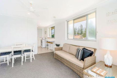 Craigmore On The Beach Unit 13 Views Views - Lightning Ridge Tourism 3
