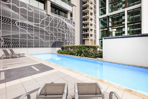 Apartments At 212 Margaret - YWait Travel 5